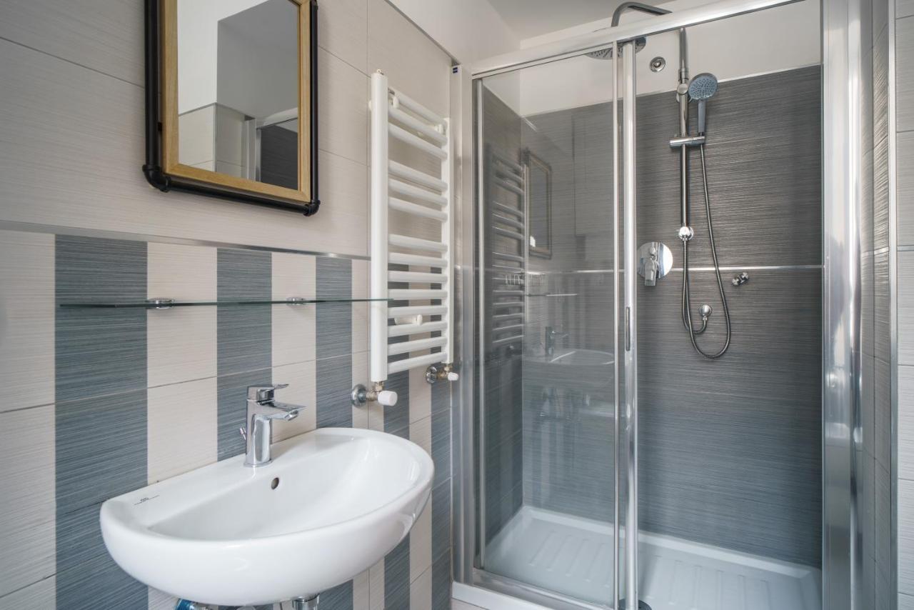 Dreamynest Quattro Cantoni - 2 Bdr Vicino Il Colosseo روما المظهر الخارجي الصورة